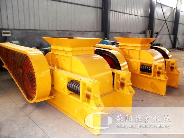 對輥制沙機(jī)生產(chǎn)車間 對輥制沙機(jī)生產(chǎn)車間